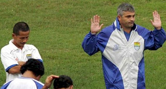Kisah Pilu Eks Pelatih Persib: Sakit Stroke, Kehabisan Uang hingga Dideportasi